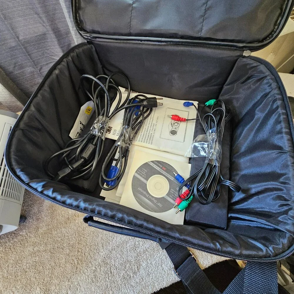 vintage 3M H10 Windows movie projector